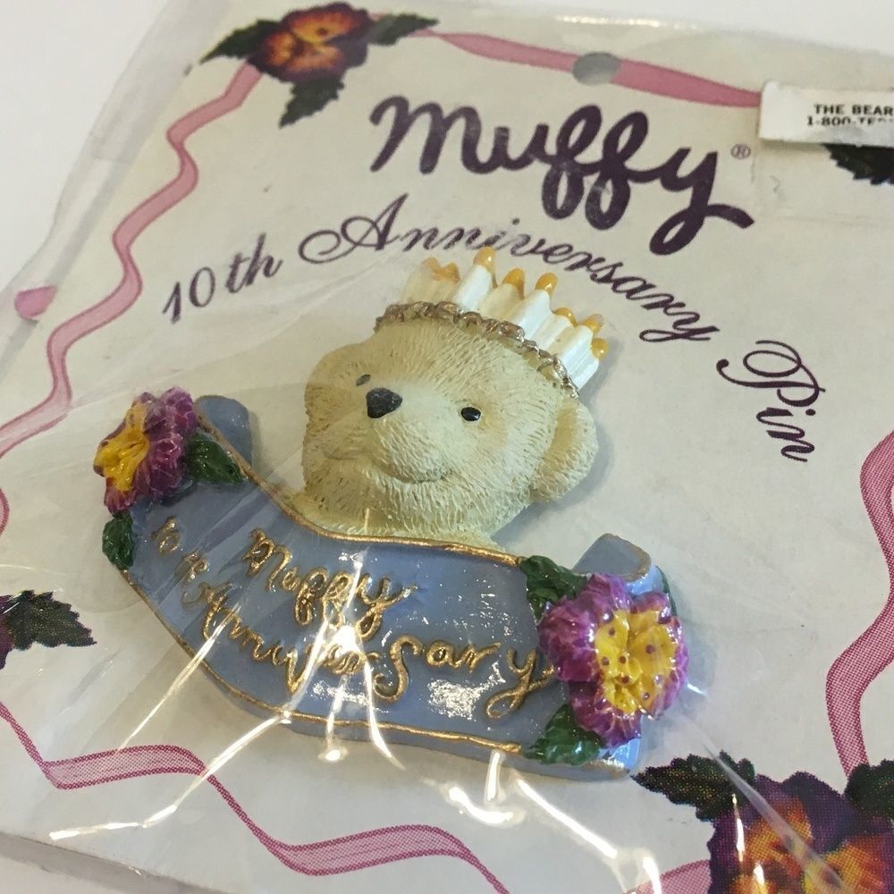 Vtg Muffy VanderBear 10th Anniversary Pin